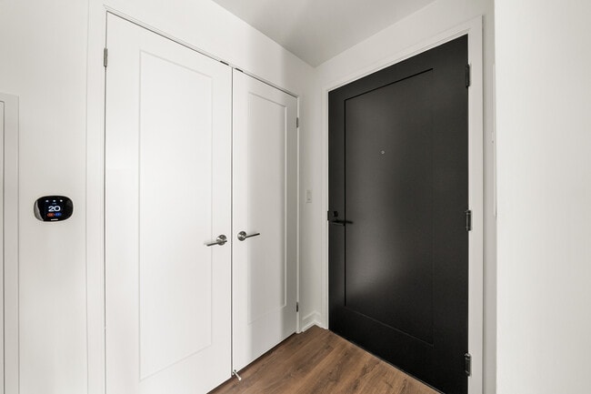 Photo - 88 Bathurst St