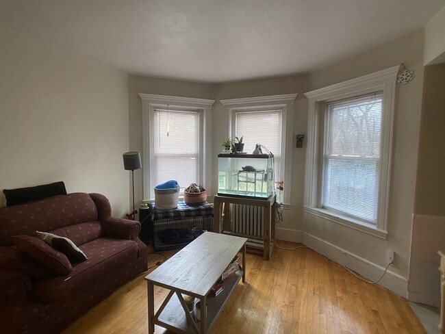 Photo - 590 Centre St Unit 8