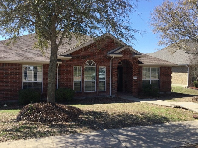 Building Photo - 1201 Hampton Bay Dr