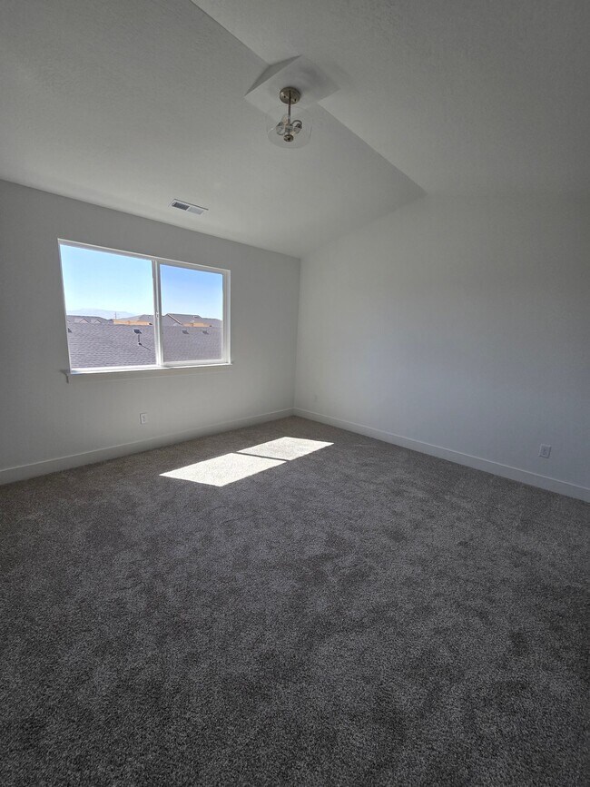 Photo - 4816 Heartwood Rd