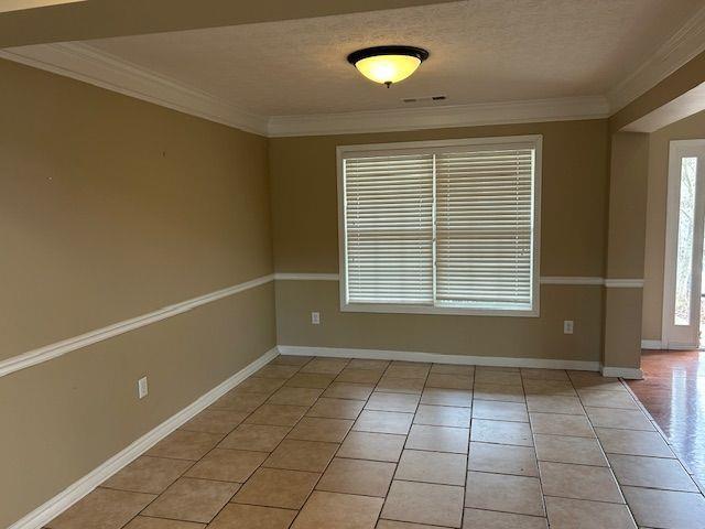 Photo - 620 Wellington Ln