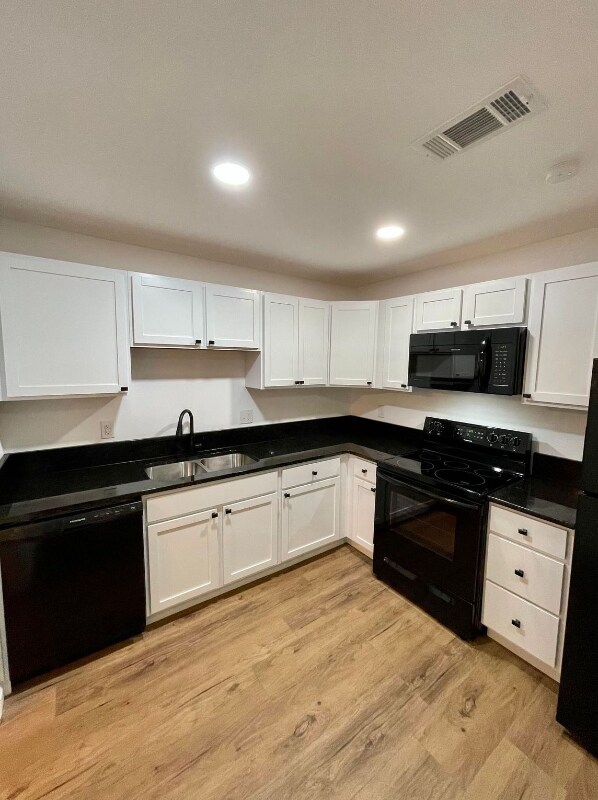 103 S Maple St Townhome Townhome Rental in Bryant AR