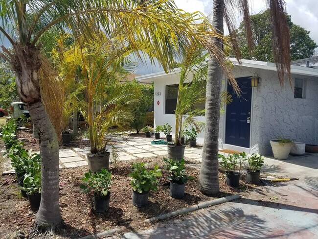 Photo - 1223 NE 18th Ave Unidad 2