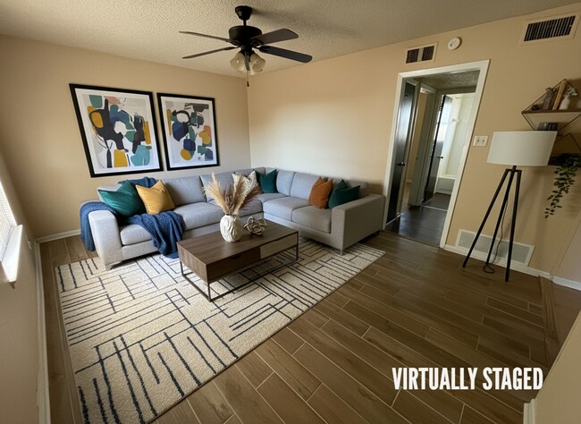 Photo - 425 W Avenue C Unidad 4