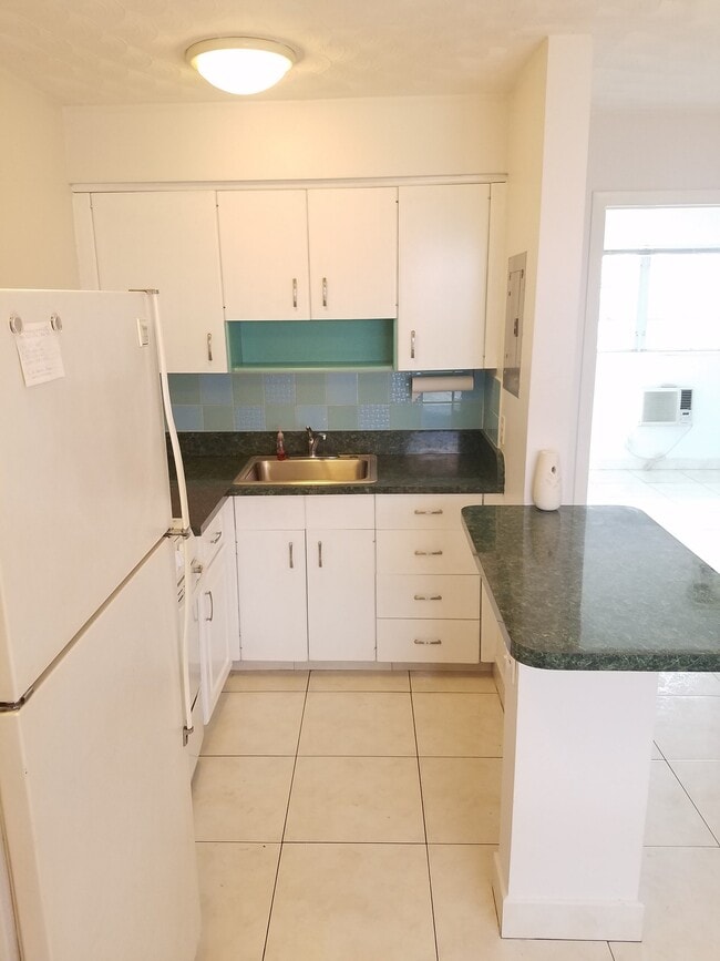 Photo - 1408 NE 6th St Unidad 2