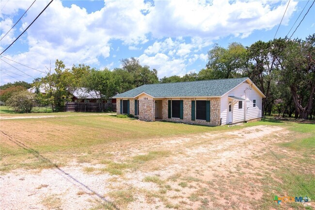 Building Photo - 104 Cedar Hollow Rental