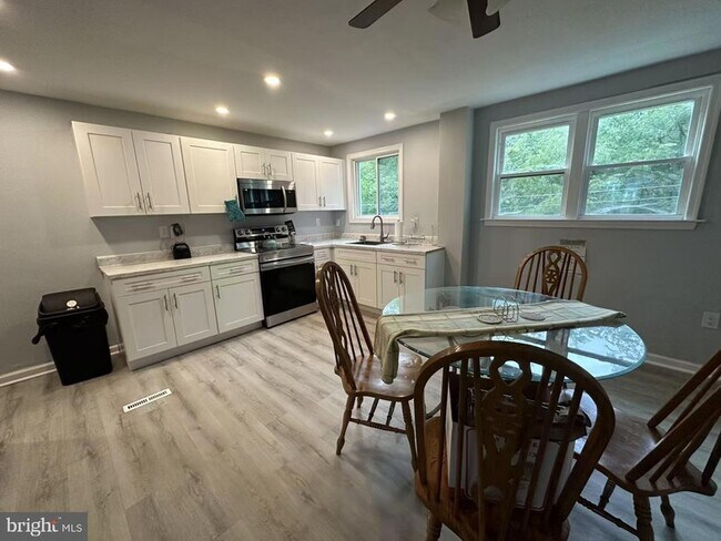 145 Madison Dr
