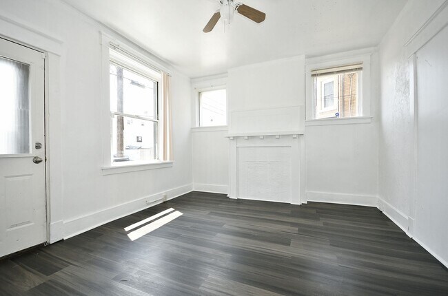 Building Photo - 511 Main St Unit 511 Main  1