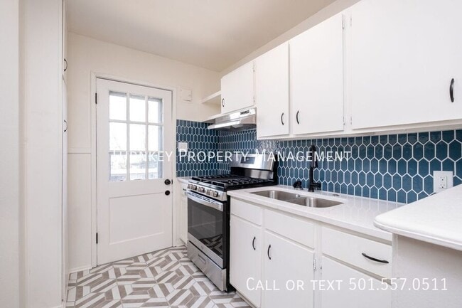 Photo - 619 Sherman St
