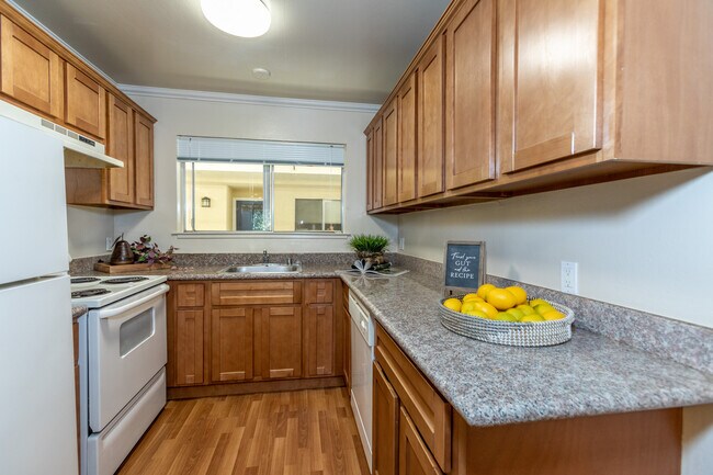 Photo - 1476 Creekside Dr Unidad C201