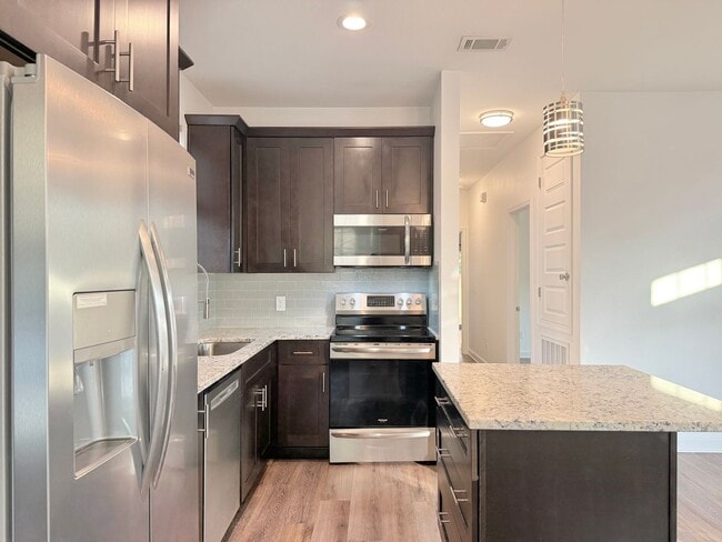 Photo - 500 N D St
