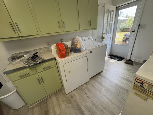 Photo - 405 Woodrow Wilson Dr