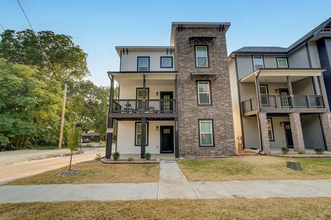 Building Photo - 307 S Florence Ave Unit A