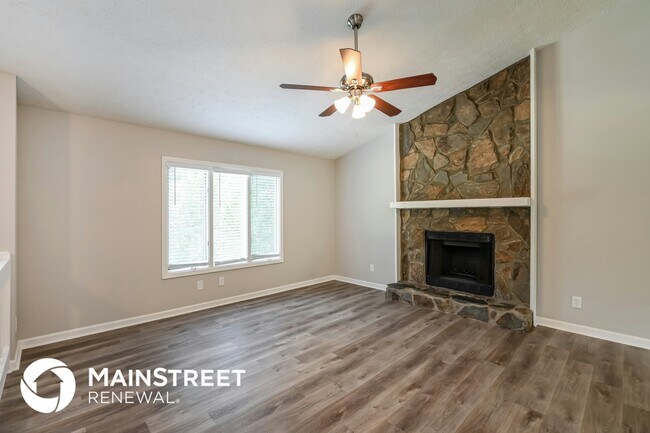 Photo - 2807 Cherokee Cove SW