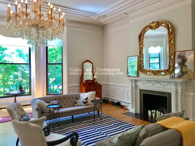 Building Photo - 263 Commonwealth Avenue Unit 3