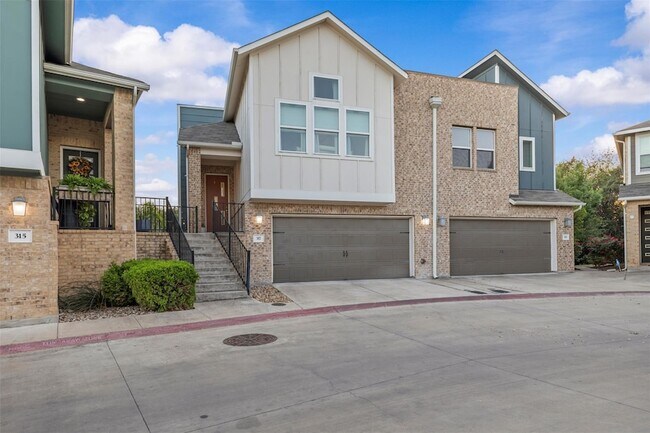 Photo - 317 Bridgeford Dr