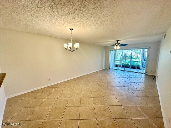Photo - 738 Landover Cir Unidad 102