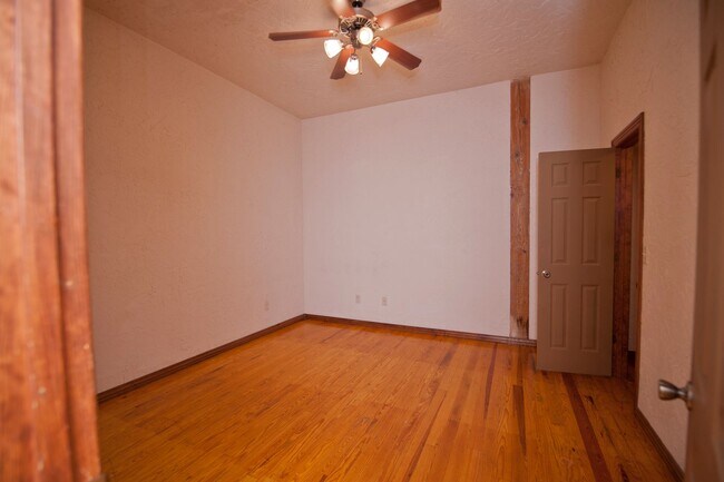 Photo - Market 105 Unidad M 105