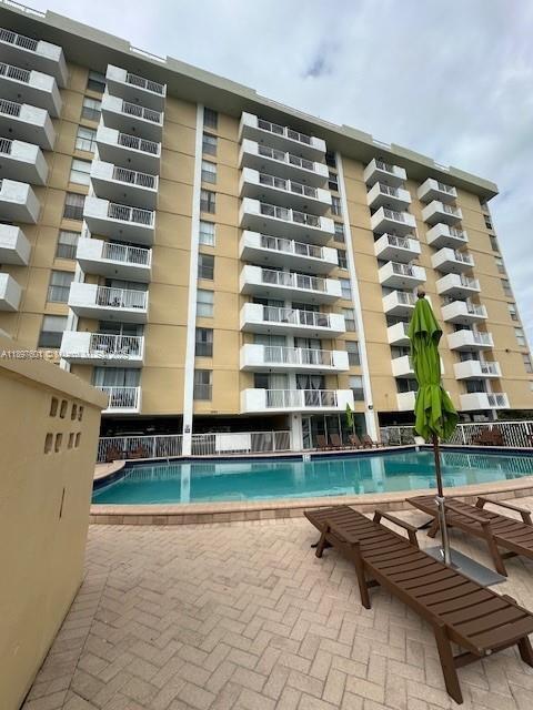 Photo - 2000 NE 135th St Unidad 810