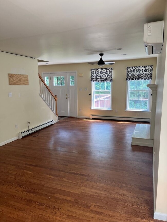 Photo - Private 3/4 BR 2.5Ba in Forestdale area of Sandwhich