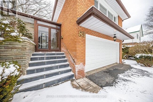Photo - 83 Deep Dene Dr