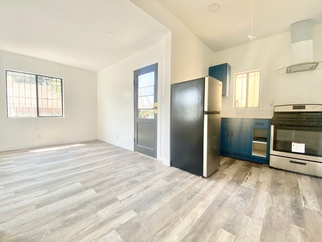 Photo - 2822 Darwin Ave Apartment Unit A