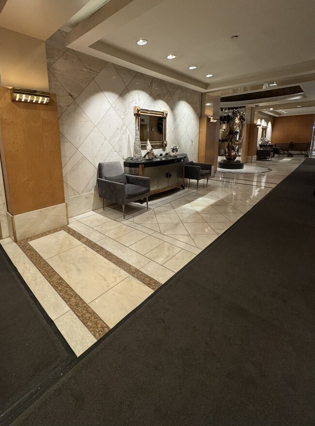 Photo - 111 E Chestnut St Unit 39D