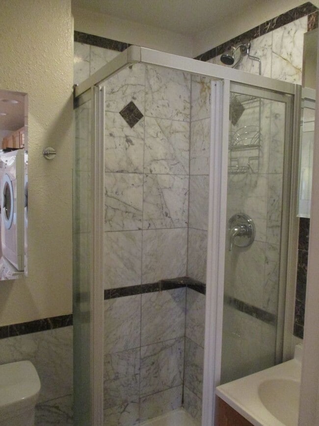Photo - Private room with W/D in the unit. Month-M... Unit 640-307a