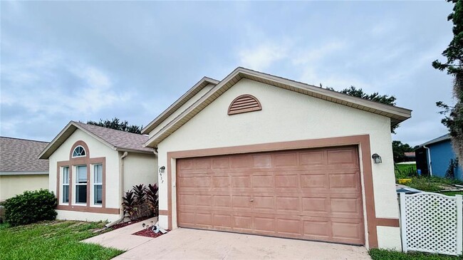Building Photo - 15937 Wilkinson Dr Rental