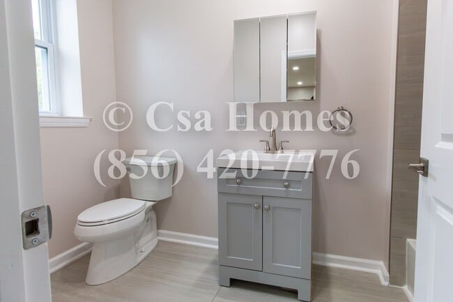 Photo - 602-604 S Broadway Unit Apt C