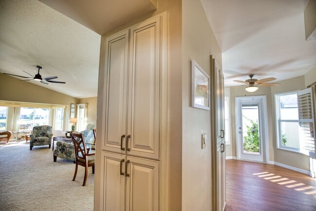 Photo - Seasonal Short-Term 2 Bedroom 2 Bathroom Villa located in Plantation!