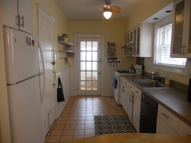 Photo - 7228 Dartmouth Ave Unit Fl 1