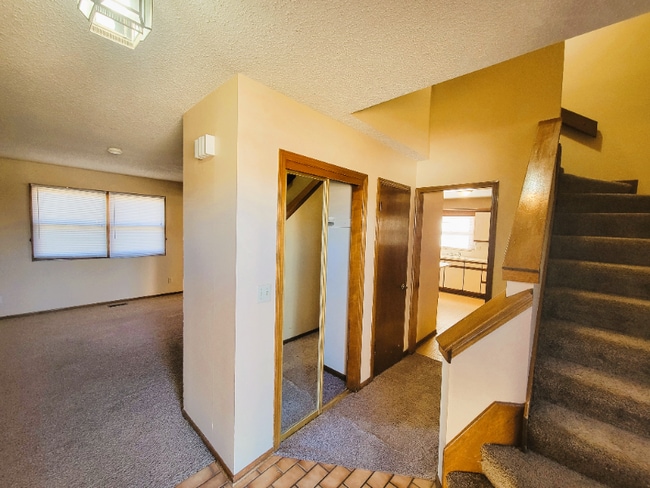 Photo - 2348 S Capri St