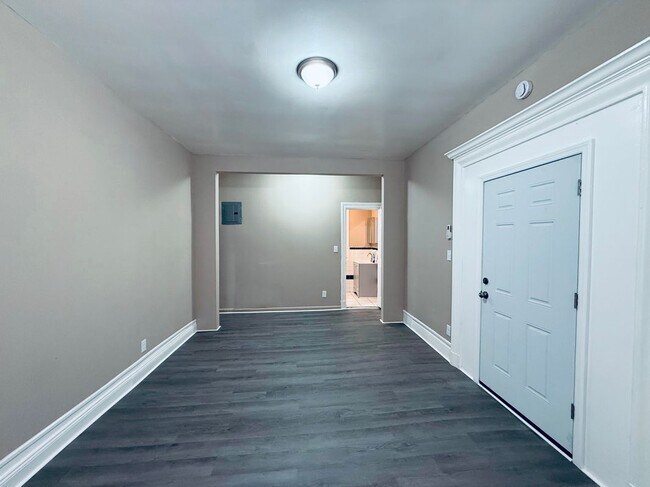 2832 Marion Ave Unit 1