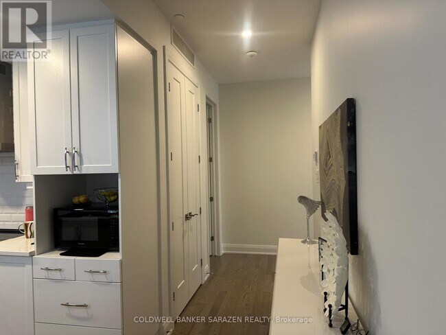 Photo - 100 Cortile Private Unité 101