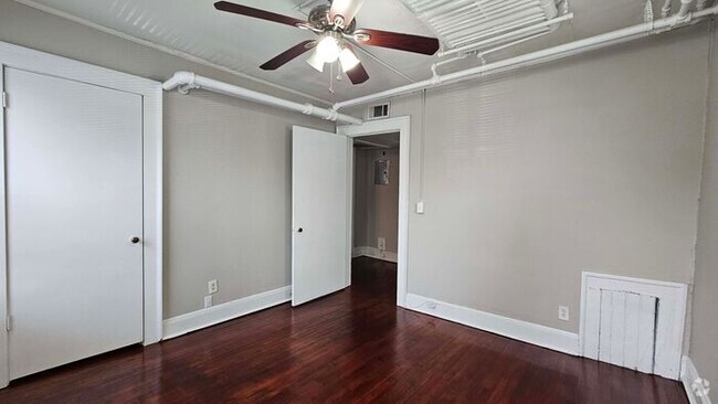 Building Photo - Hot Deal! Live for $1,099/mo for the First... Rental