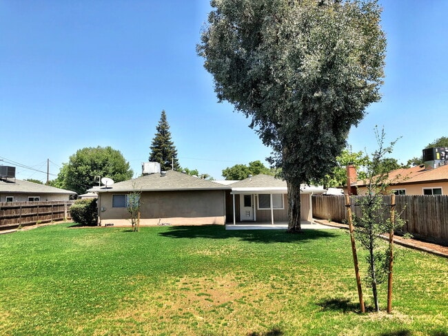 Photo - 161 E Lois Ave
