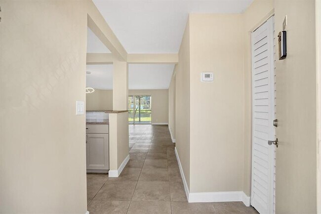 Photo - 301 SE 3rd St Unit 110