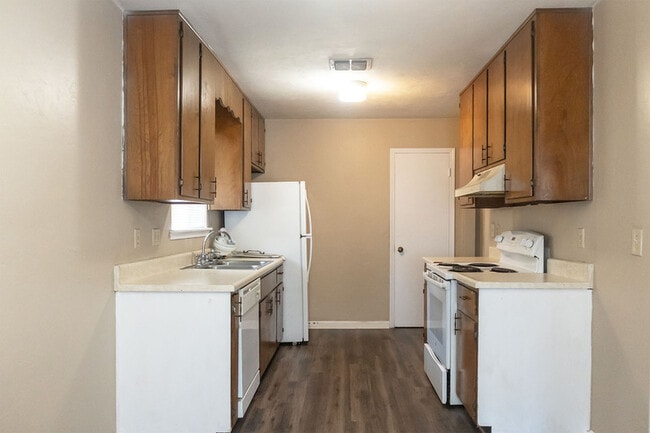 Photo - 709 Pointe Ct Unit B