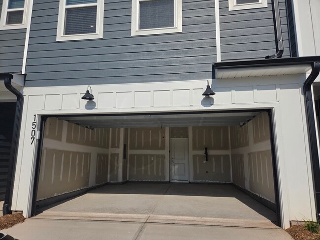 Photo - 1507 Everton Ave