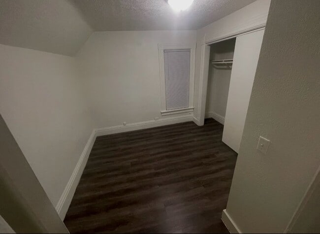 Photo - 806 8th St Unit upper