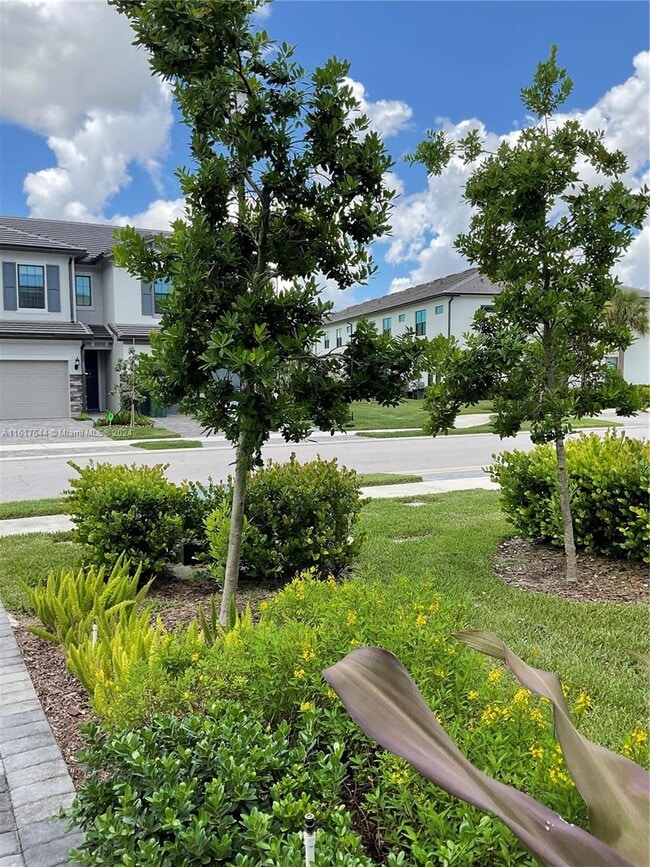 Photo - 4446 Appleton Cir E