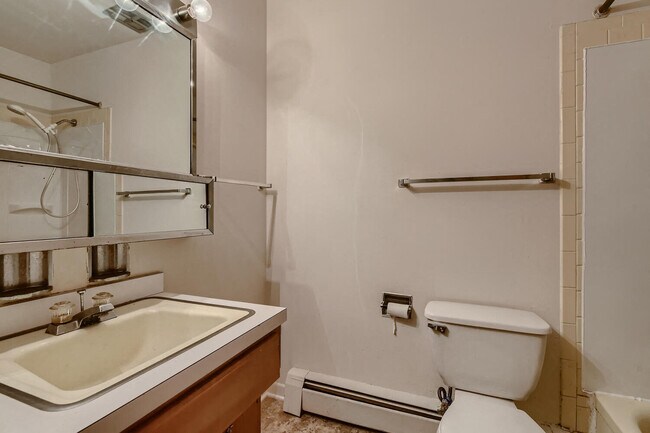 Photo - Fleetwood Center