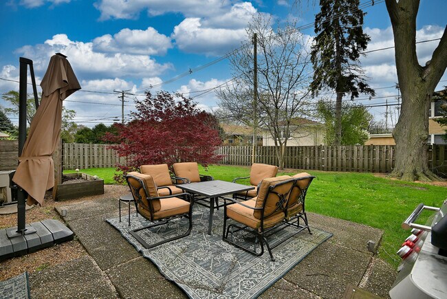 Photo - 2307 Edna Ave