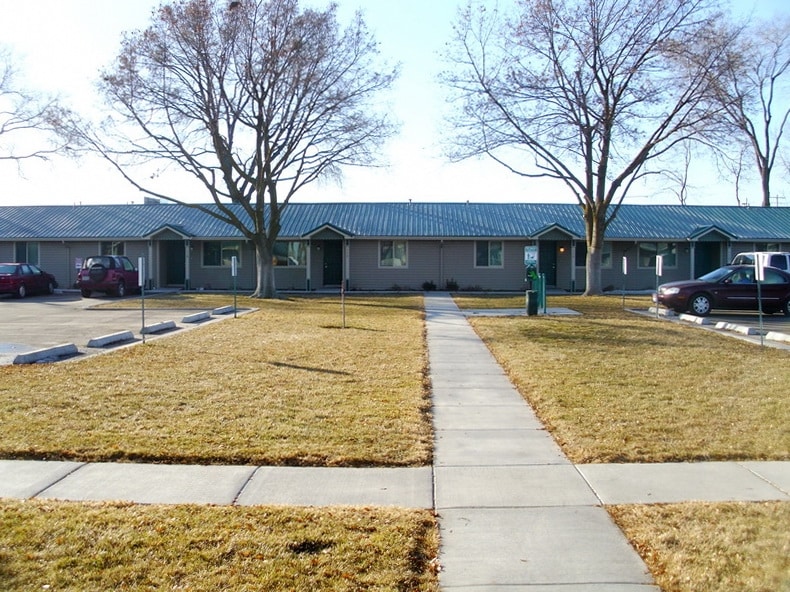 Riverbend Court Apartments - Riverbend Court Apartments