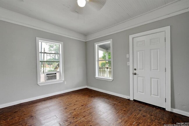 Photo - 1111 Guadalupe St