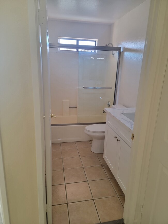 Photo - 3831 Bresee Ave