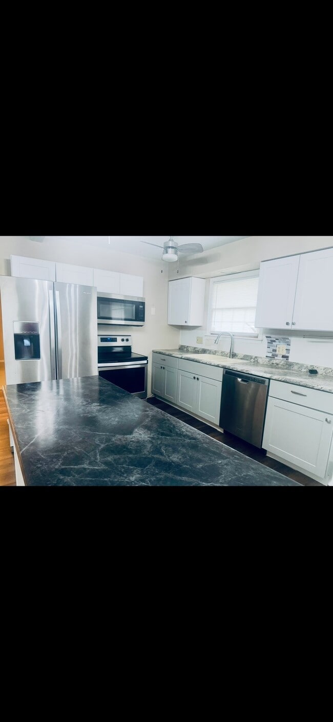 1125 Algonquin Dr Unit A