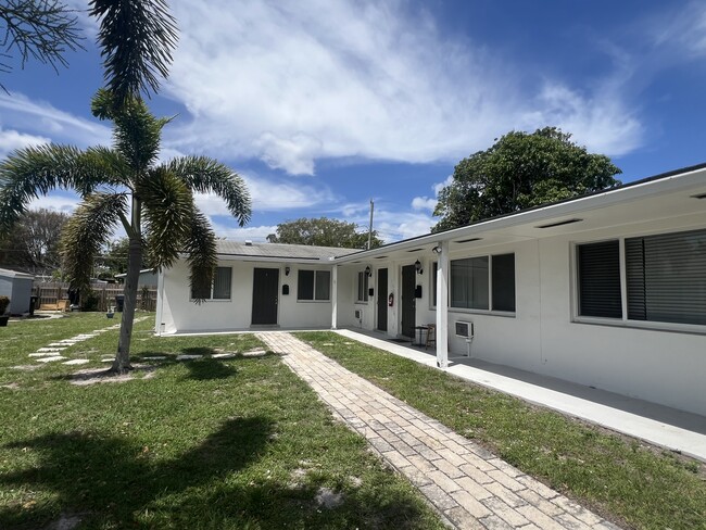 Photo - 5831 NE 18th Ave