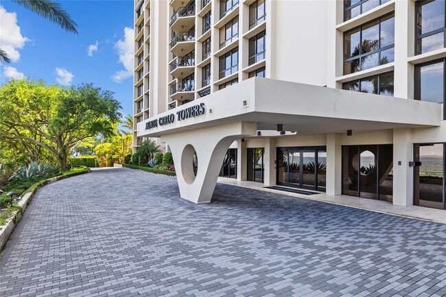 Building Photo - 3301 Bayshore Blvd Unit 503 Rental